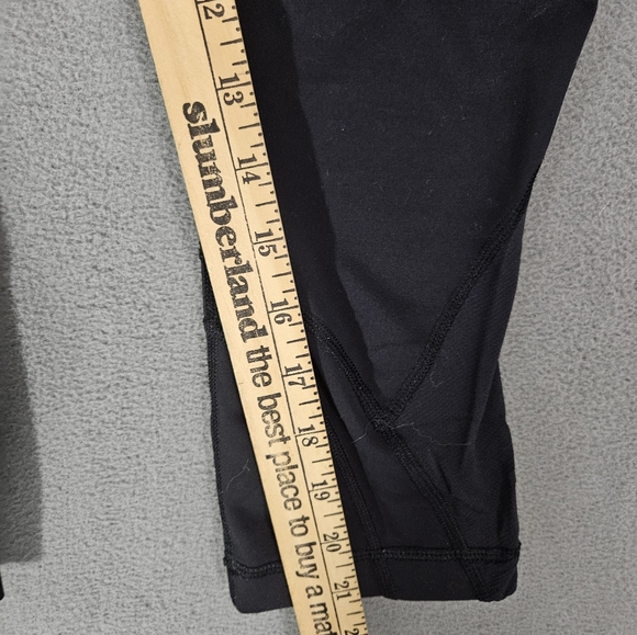 Lululemon Athletic Womens Leggings Size 6 Crop Soild Black Pockets - Picture 3 of 8